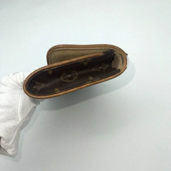 Authentic Louis Vuitton Pochette Twin Monogram Brown Clutch - Picture 5 of 16